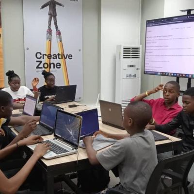 VDL Empowers Ambassadors with Digital Skills to Combat Internet Fraud